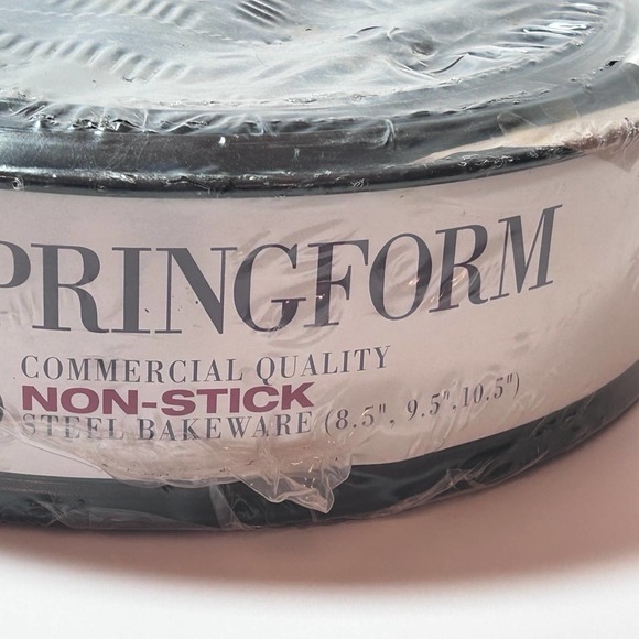 Bakers Advantage Roshco Set of 3 Non-stick Steel Springform Pans - Picture 7 of 8